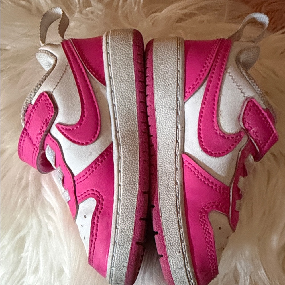 NIKE Kids Pink and White Sneakers 6c